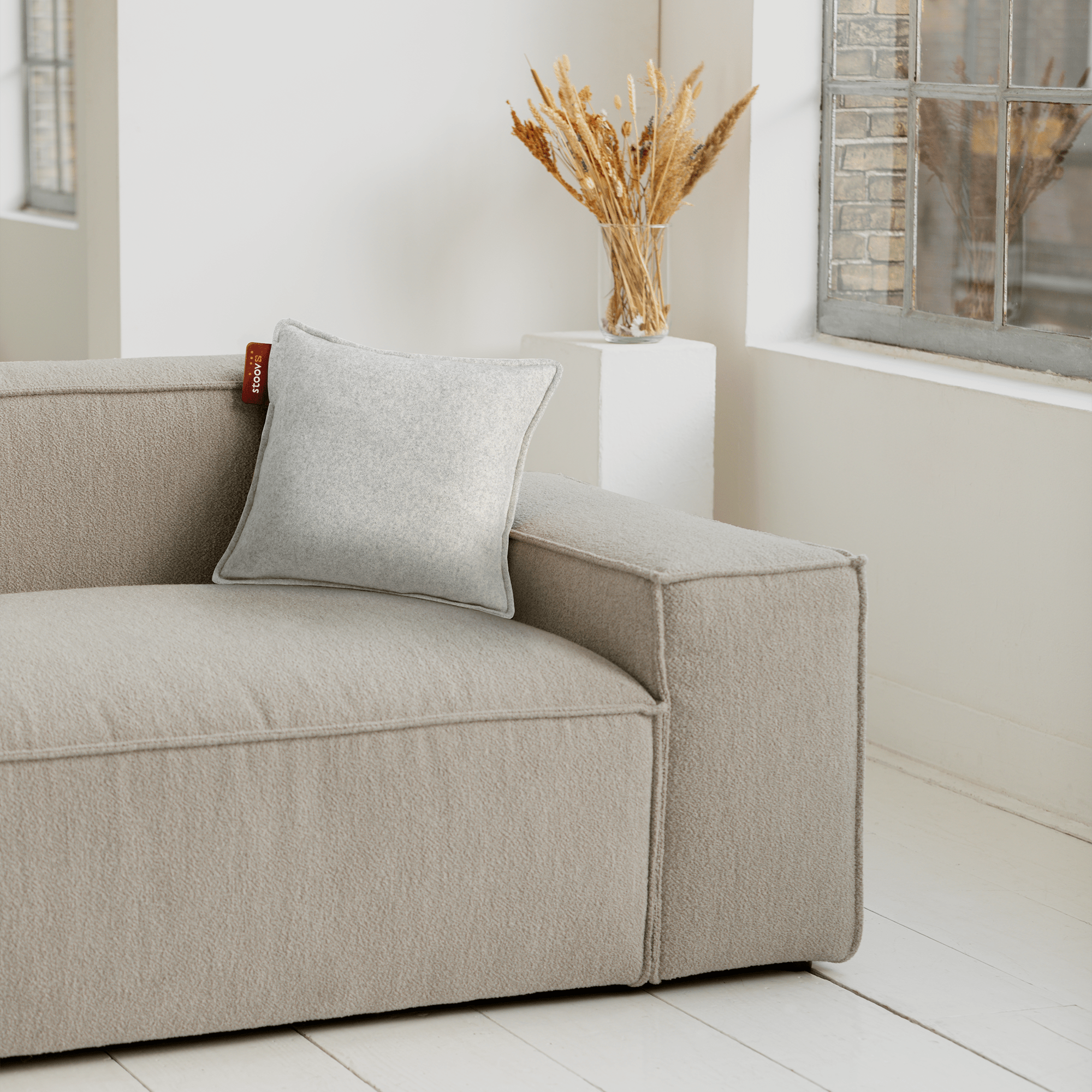 Secondary hover image