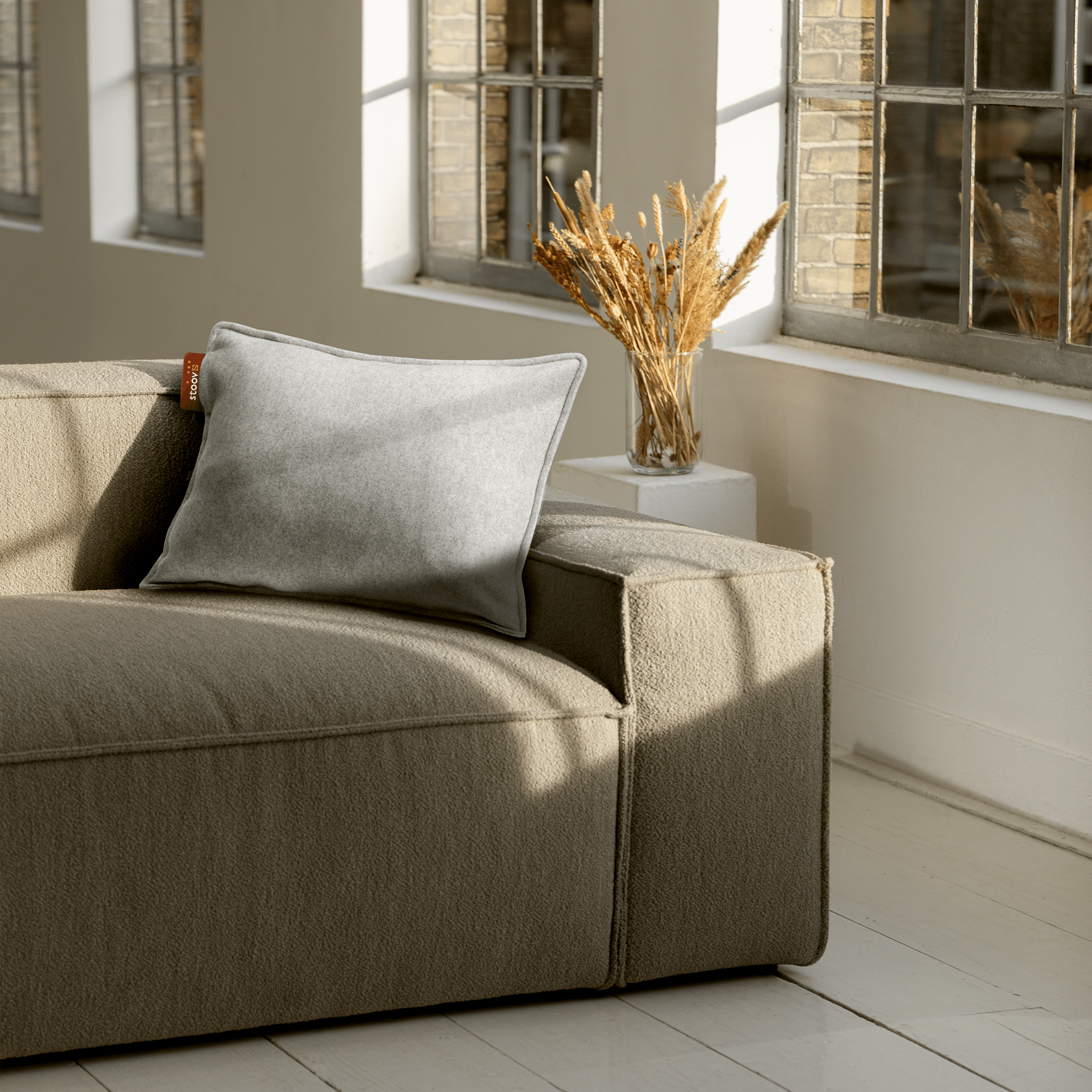 Secondary hover image