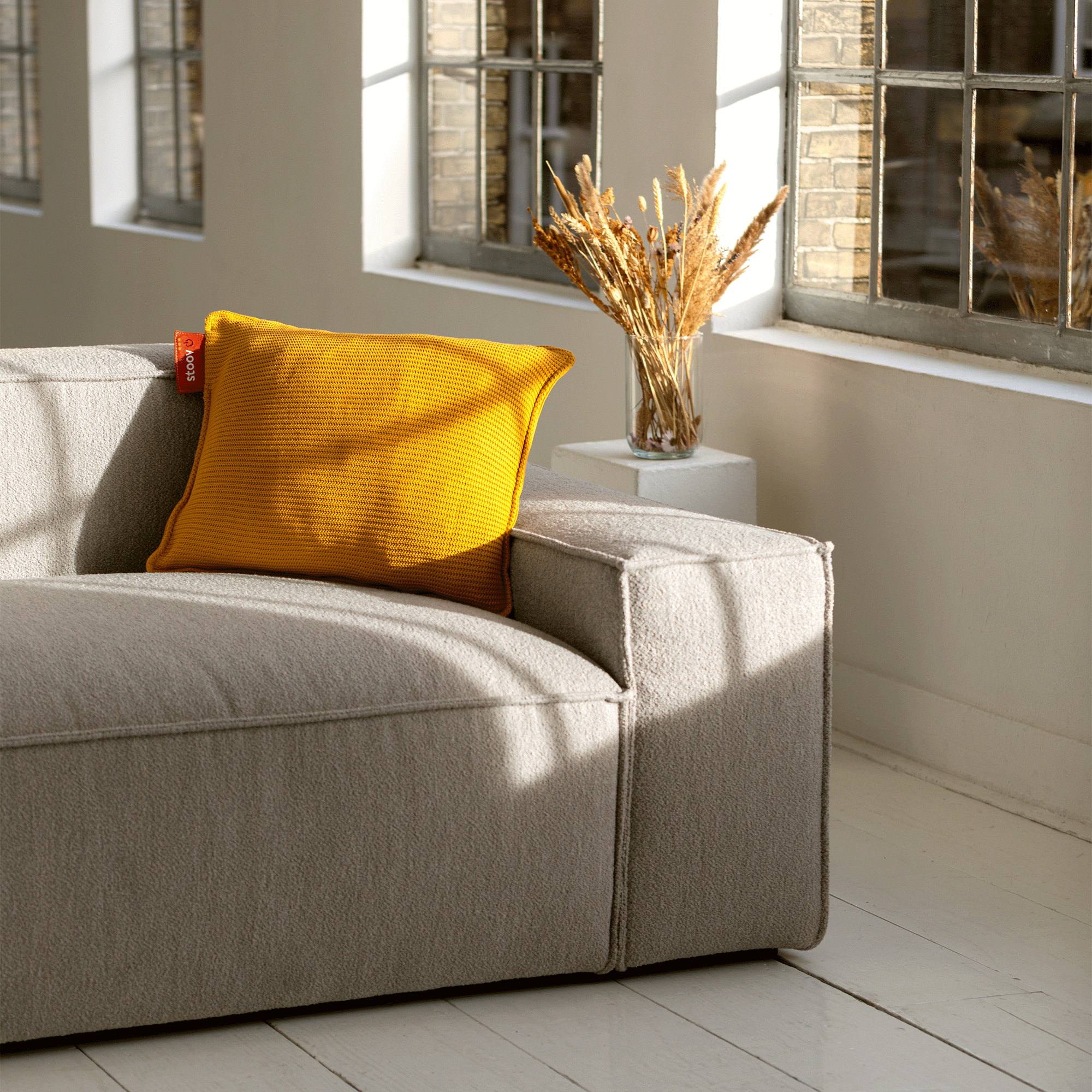 Secondary hover image #color_ocher-yellow